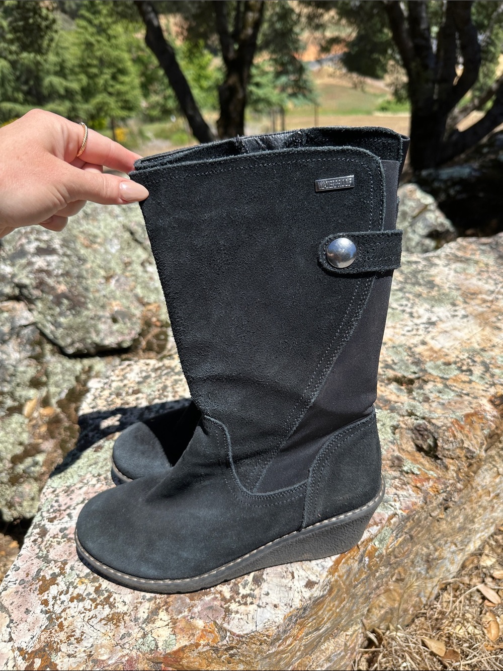 Khombu Black Suede Mid-Calf Wedge Boots